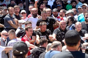 z27292848q5-07-2021-demonstracja-anty-lgbt-w-tbilisi